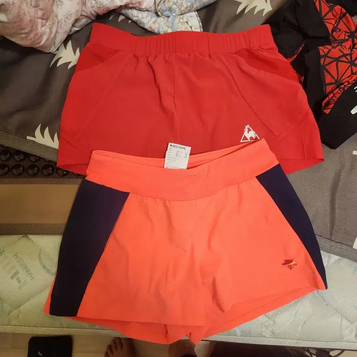 [BUNJANG] Le Coq Sportif &amp; Descente Shorts (Red &amp; Orange) / 르꼬끄 / 데상트 반바지 (레드/주황)