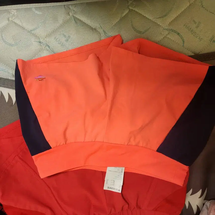 [BUNJANG] Le Coq Sportif &amp; Descente Shorts (Red &amp; Orange) / 르꼬끄 / 데상트 반바지 (레드/주황)