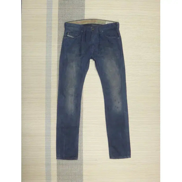 [BUNJANG] Diesel THAVAR 0803U Slim Skinny Denim Pants (31-inch) / (31인치) 디젤 THAVAR 0803U 슬림 스키니 데님팬츠