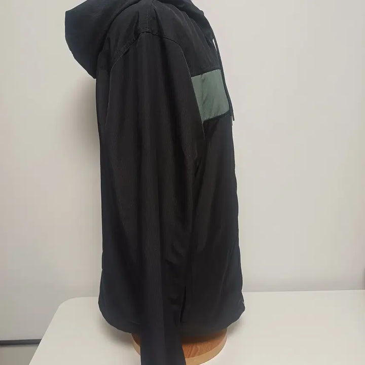 [BUNJANG] Under Armour Sportstyle Loose Fit Windbreaker Jacket / [A급] 언더아머 스포츠스타일 루즈핏 윈드브레이커 (XXL/110)
