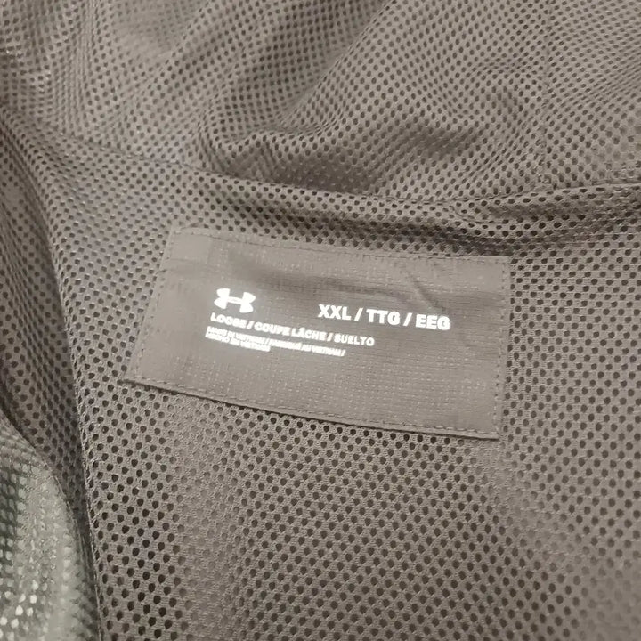 [BUNJANG] Under Armour Sportstyle Loose Fit Windbreaker Jacket / [A급] 언더아머 스포츠스타일 루즈핏 윈드브레이커 (XXL/110)