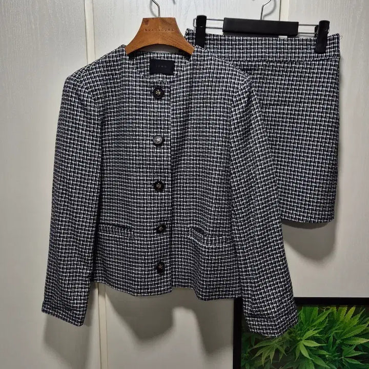 [BUNJANG] Tweed Jacket and Skirt Set / (세일)(새상품)체크 트위드 자켓 스커트 셋업