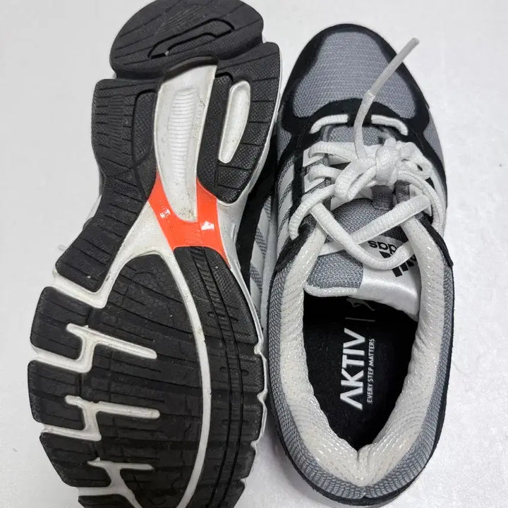 [BUNJANG] Adidas Running Sneakers Gray 230mm / 아디다스 러닝화 스니커즈 그레이230