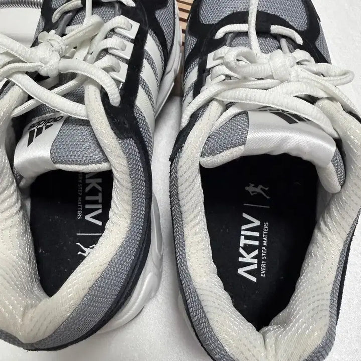 [BUNJANG] Adidas Running Sneakers Gray 230mm / 아디다스 러닝화 스니커즈 그레이230