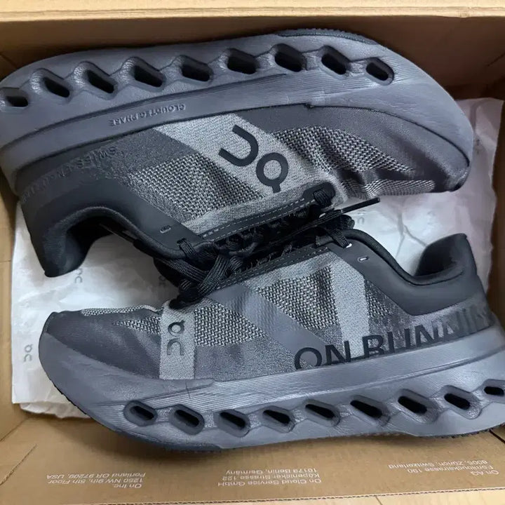 [BUNJANG] On Running Cloudsurfer NEXT 230 US6 Sneakers / 온러닝 클라우드 서퍼 넥스트 230 US6
