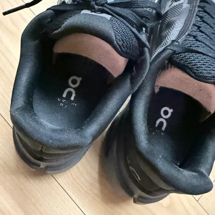 [BUNJANG] On Running Cloudsurfer NEXT 230 US6 Sneakers / 온러닝 클라우드 서퍼 넥스트 230 US6