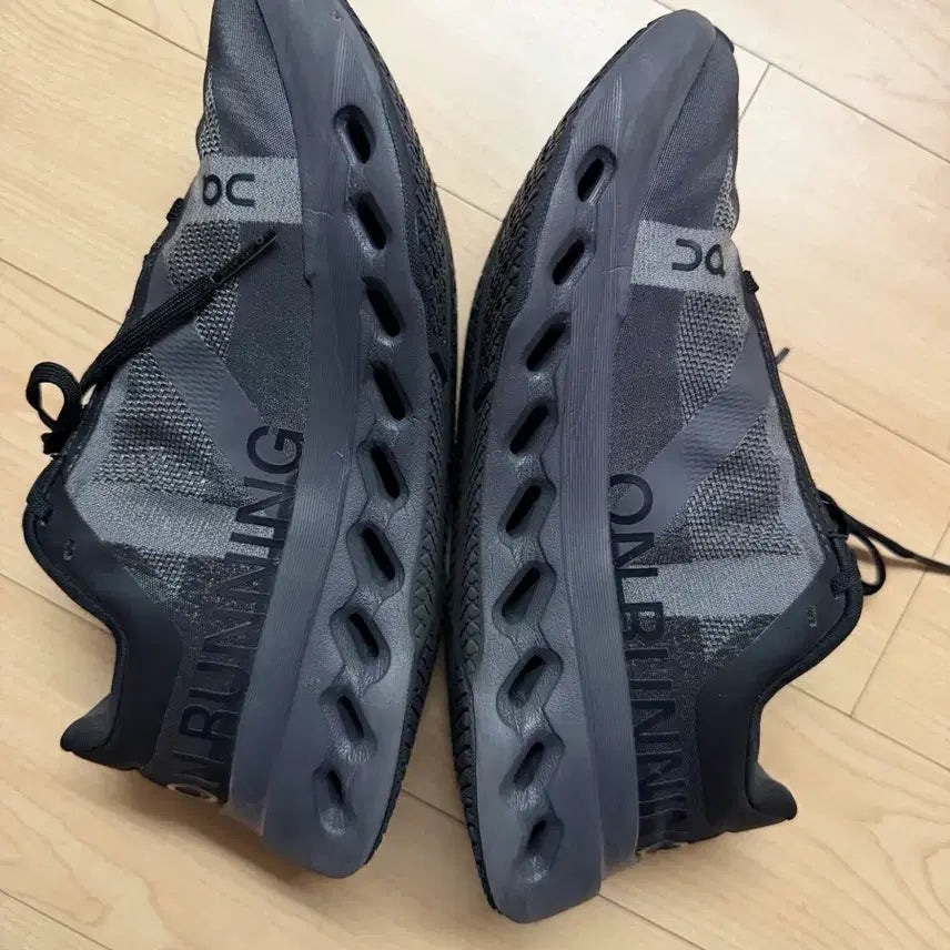 [BUNJANG] On Running Cloudsurfer NEXT 230 US6 Sneakers / 온러닝 클라우드 서퍼 넥스트 230 US6