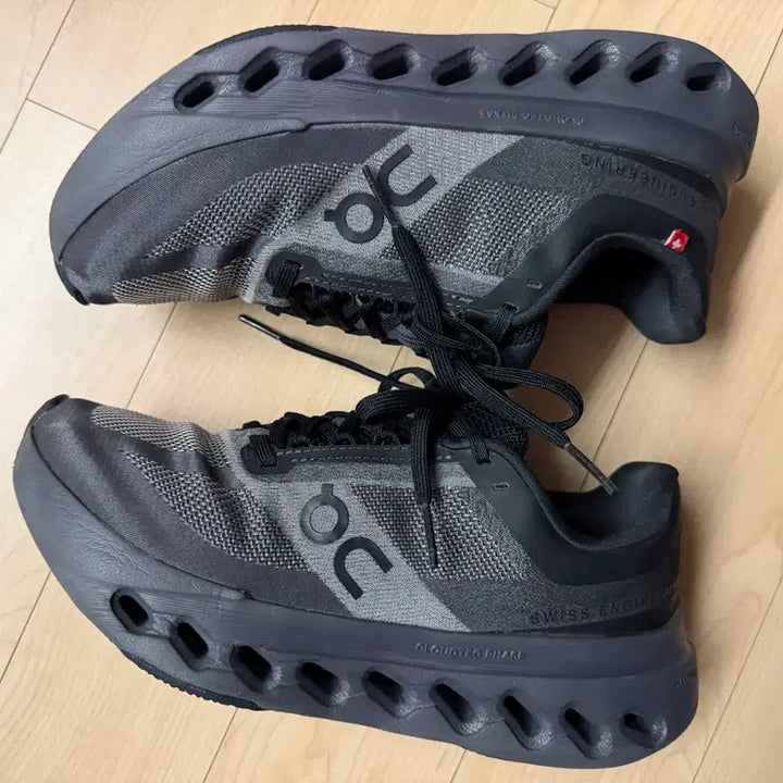 [BUNJANG] On Running Cloudsurfer NEXT 230 US6 Sneakers / 온러닝 클라우드 서퍼 넥스트 230 US6