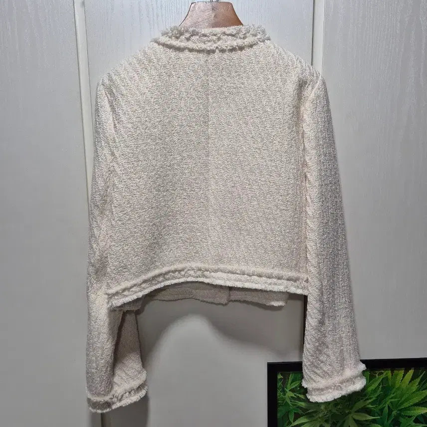 [BUNJANG] Ivory Tweed Jacket with Gold Buttons / (세일)(새상품)아이보리 트위드 자켓 금장 단추