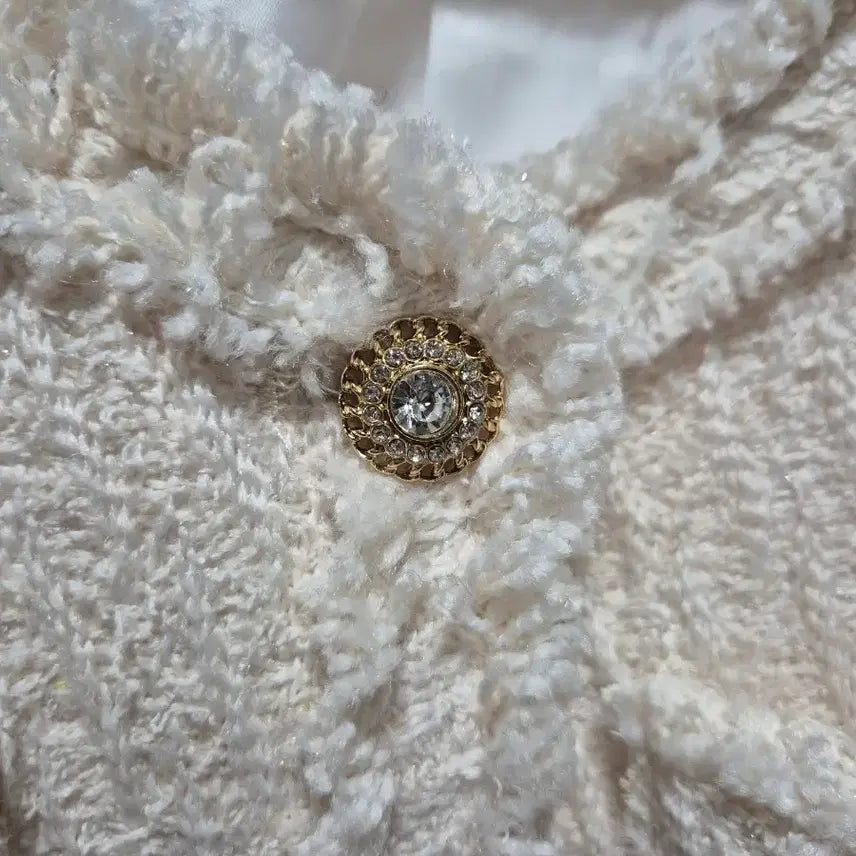[BUNJANG] Ivory Tweed Jacket with Gold Buttons / (세일)(새상품)아이보리 트위드 자켓 금장 단추