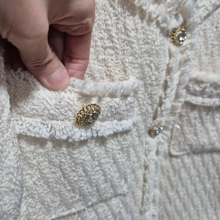 [BUNJANG] Ivory Tweed Jacket with Gold Buttons / (세일)(새상품)아이보리 트위드 자켓 금장 단추