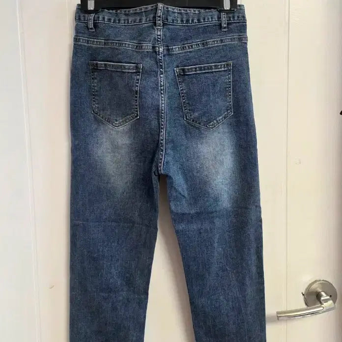 [BUNJANG] Jeans Medium Skinny Fit / 청바지 새거 미듐