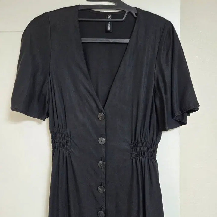 [BUNJANG] ZARA Black V-Neck Button Long Dress / 자라 블랙 브이넥 버튼 반팔 롱 원피스