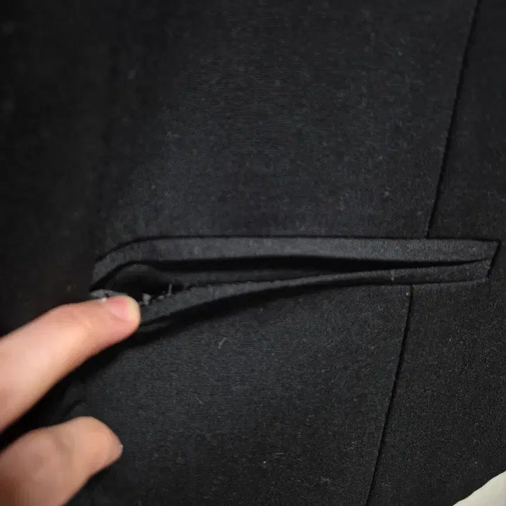 [BUNJANG] LOiNG Black Crop Jacket / (세일)(새상품)LOiNG 블랙 크롭 자켓