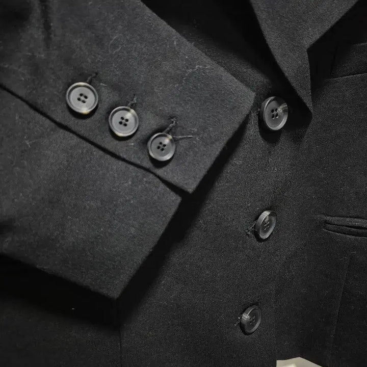 [BUNJANG] LOiNG Black Crop Jacket / (세일)(새상품)LOiNG 블랙 크롭 자켓