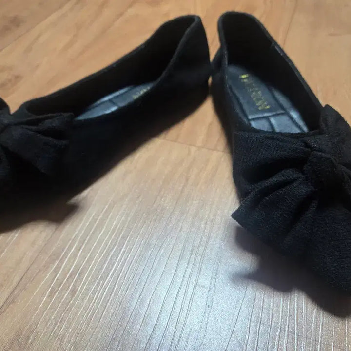 [SOLD OUT] 235 새것 리본플랫