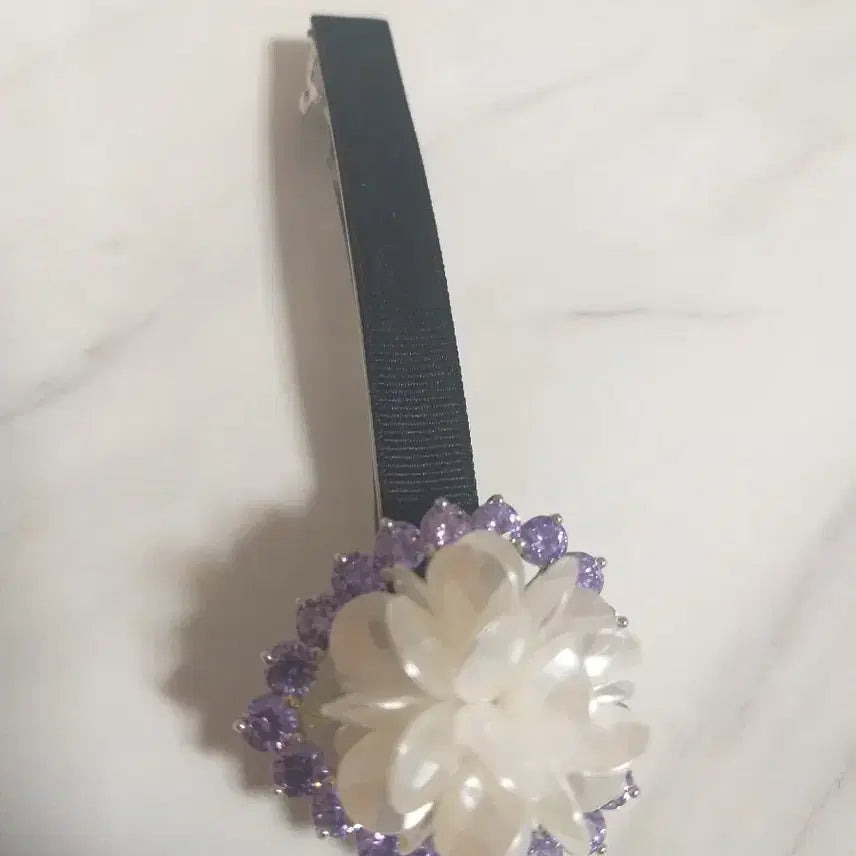[BUNJANG] Flower Cubic Automatic Hair Pin / 플라워 큐빅 자동핀