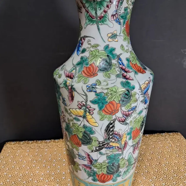 [BUNJANG] (명품감상)호접문 투채도자기(높이약 40cm) / (명품감상)호접문 투채도자기(높이약 40cm)