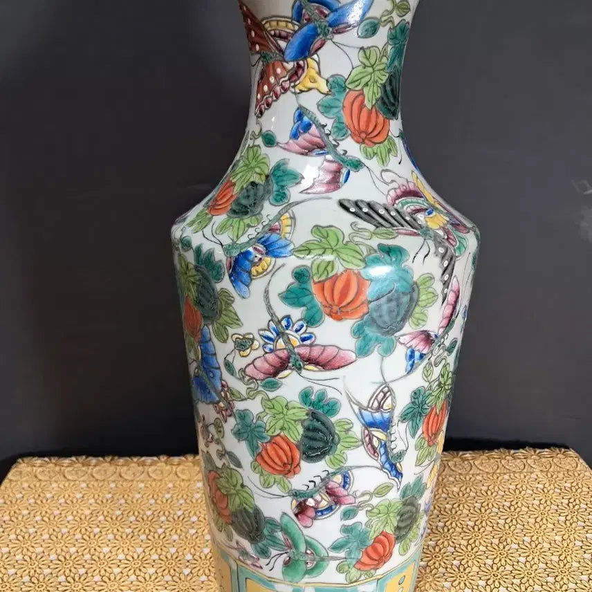 [BUNJANG] (명품감상)호접문 투채도자기(높이약 40cm) / (명품감상)호접문 투채도자기(높이약 40cm)