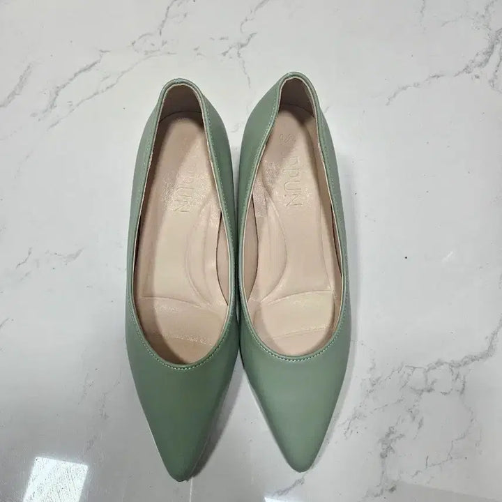 [BUNJANG] Basic Middle Heel Shoes (220 Size) / 베이직미들힐(220사이즈)