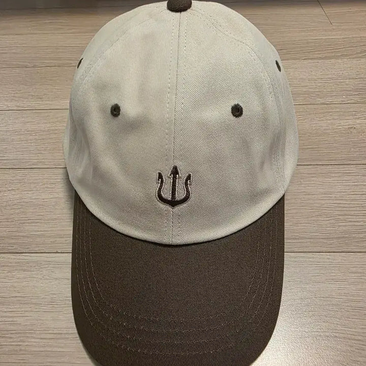 [BUNJANG] VERUTUM Ball Cap Hat / VERUTUM 베루툼 볼캡 모자 아이보리/카키
