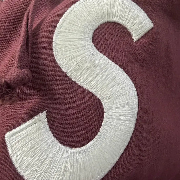 [BUNJANG] Supreme S Logo Zip Up Hoodie Sweatshirt Maroon / [L]슈프림 S 로고 집업 후드 스웨트셔츠 마룬 - 24FW