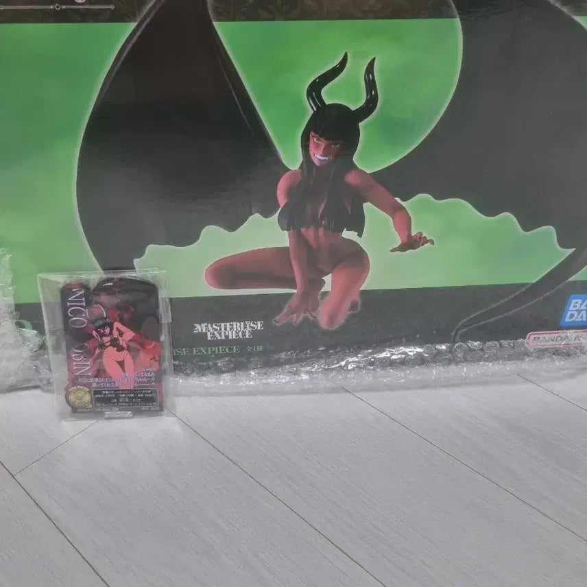 [BUNJANG] One Piece Robin Figure B Prize + Secret Acrylic (Sealed) / 미개봉) 원피스 로빈 B상 + 시크릿 아크릴