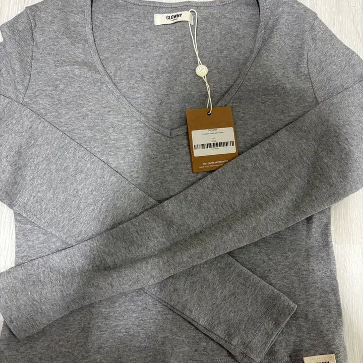 [BUNJANG] Glowny Classic V-Neck Long Sleeve Shirt / 글로니 클래식 v넥 롱슬리브