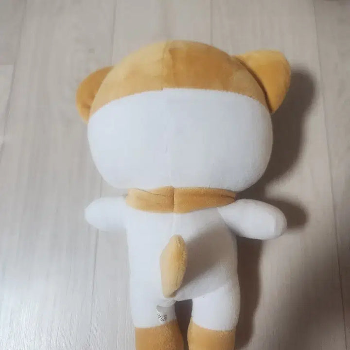 [BUNJANG] 아이브 IVE Leeseo 리즈 인형 / 아이브 IVE Leeseo 리즈 인형