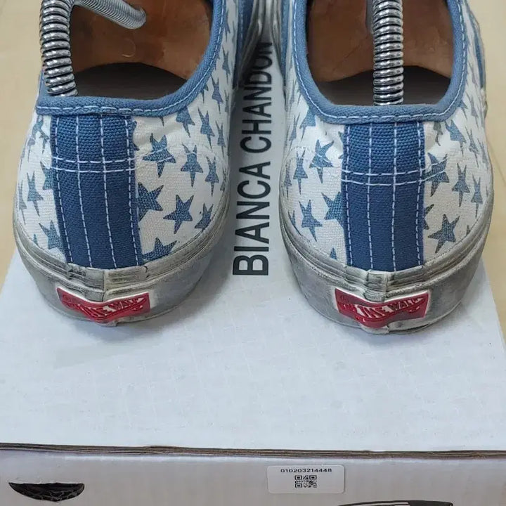 [BUNJANG] Vans Vault x Bianca Chandôn Authentic LX Stressed Navy Sneakers / 반스 볼트 x 비앙카 샹동 어센틱 LX 스트레스드 네이비 265