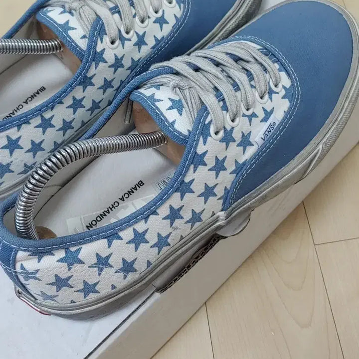 [BUNJANG] Vans Vault x Bianca Chandôn Authentic LX Stressed Navy Sneakers / 반스 볼트 x 비앙카 샹동 어센틱 LX 스트레스드 네이비 265