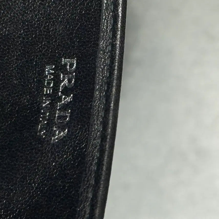 [BUNJANG] Prada Dot Shoulder Bag Black Chain / (100%정품) 프라다 도트 숄더백 블랙 체인