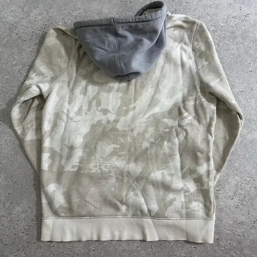 [BUNJANG] Under Armour Camo Hooded Sweatshirt Gray / 언더아머 카모 후드티 그레이 / 024