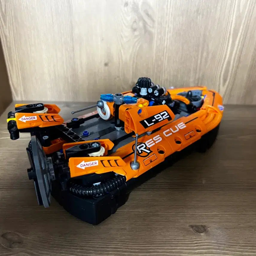 [BUNJANG] LEGO Technic 42120 Rescue Hovercraft / 레고 테크닉 42120 구조용 호버크래프트