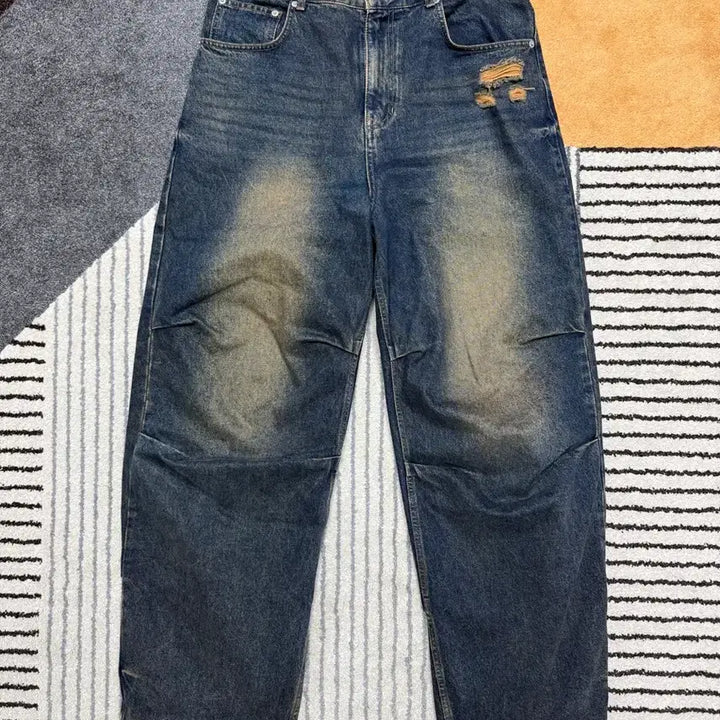 [BUNJANG] The Museum Visiter Two-Tuck Denim Baggy Pants / [L] 더뮤지엄비지터 투턱 데님 배기 팬츠