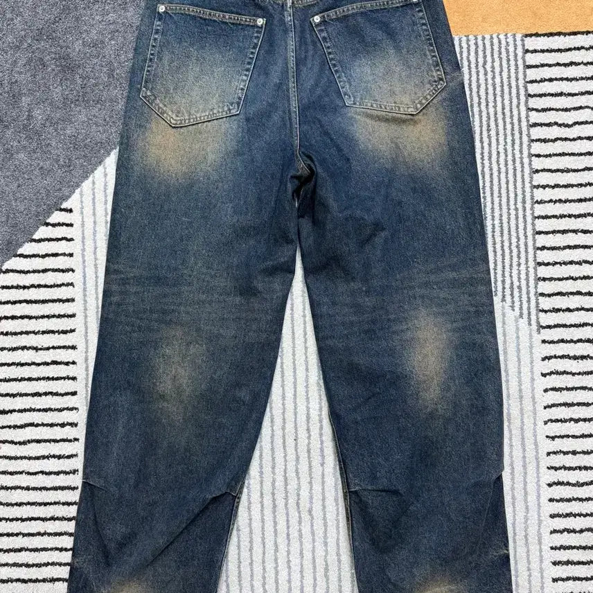 [BUNJANG] The Museum Visiter Two-Tuck Denim Baggy Pants / [L] 더뮤지엄비지터 투턱 데님 배기 팬츠