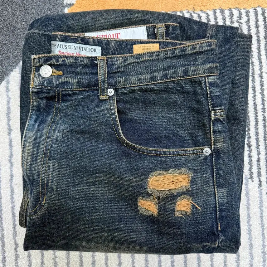 [BUNJANG] The Museum Visiter Two-Tuck Denim Baggy Pants / [L] 더뮤지엄비지터 투턱 데님 배기 팬츠