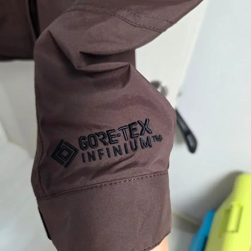 [SOLD OUT] 준지 고어텍스 인피니움 이중 아노락 바람막이