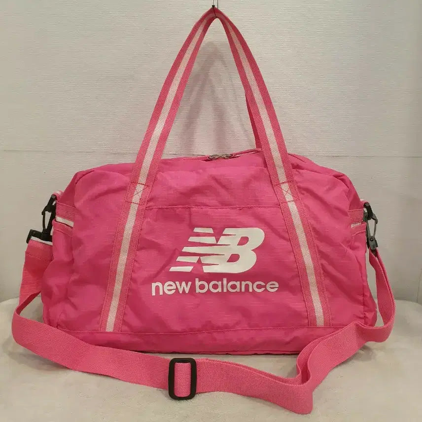 [BUNJANG] New Balance Pink Shoulder Duffel Bag / 뉴발란스 핑크 숄더백 더플백 여행가방