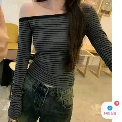 [BUNJANG] Striped Ribbed Off-Shoulder Long Sleeve T-Shirt / 스트라이프 골지 오프숄더 긴팔