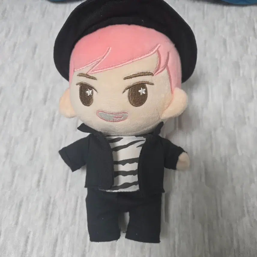 [BUNJANG] Super Junior Eunhyuk Unofficial Doll / 슈퍼주니어 은혁(추정) 인형 (비공굿)