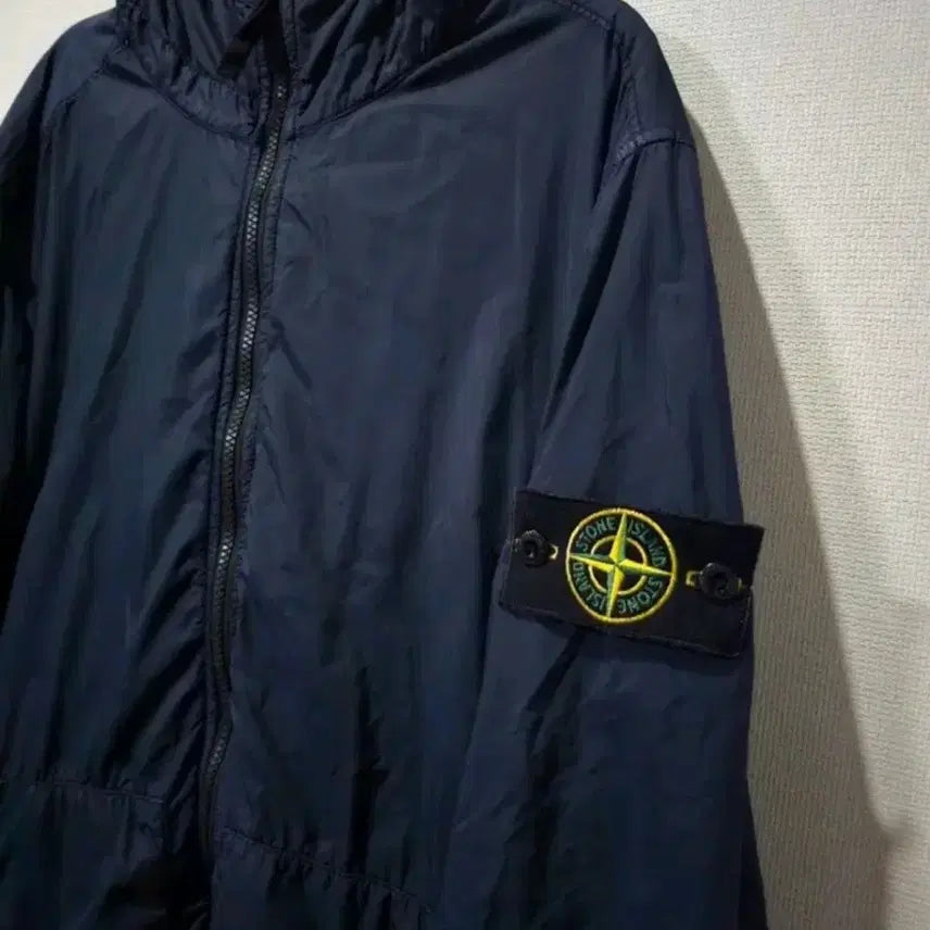 [BUNJANG] Stone Island Crinkle Reps Hooded Jacket L / 정품 스톤아일랜드 크링클랩스 후드 자켓 100 / L