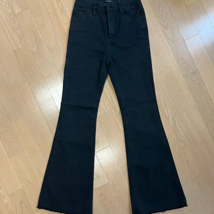 [BUNJANG] Lookatmin Black Bootcut Jeans / 룩앳민 블랙 부츠컷 청바지s