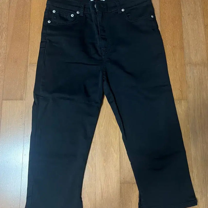 [BUNJANG] Zara Premium 7-Part Black Denim Pants / 자라 프리미엄7부 팬츠