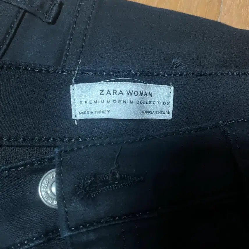 [BUNJANG] Zara Premium 7-Part Black Denim Pants / 자라 프리미엄7부 팬츠