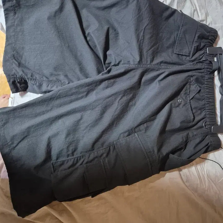 [SOLD OUT] 무탠다드 시티 레저 멀티 포켓 카고 반바지 (30size)