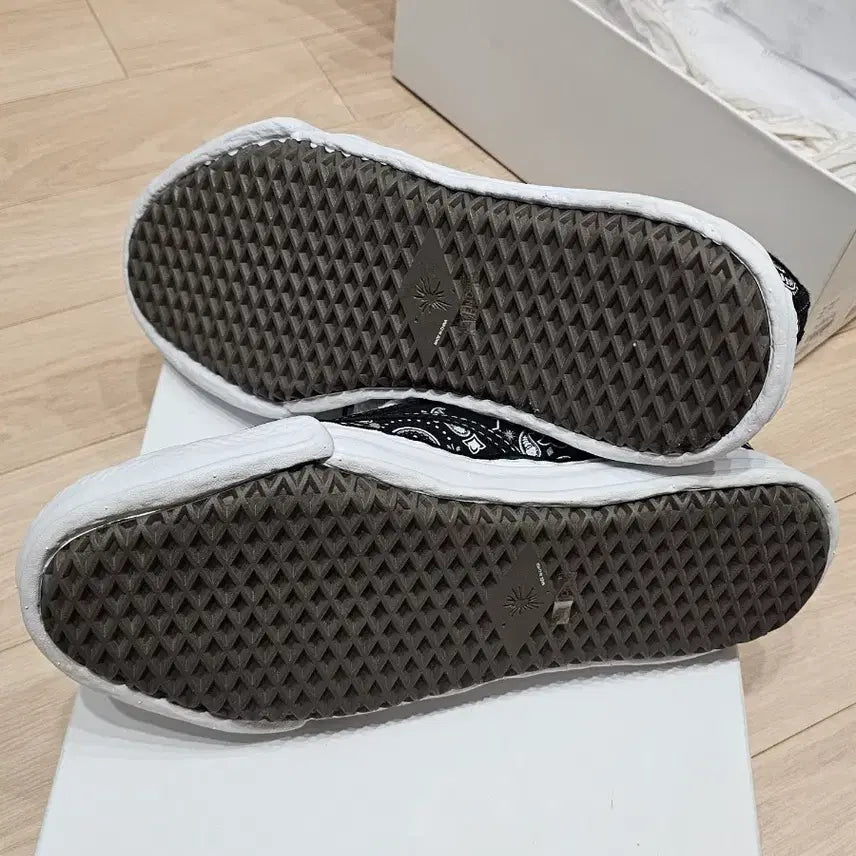 [BUNJANG] Mihara Yasuhiro Peterson Bandana Black Sneakers / 미하라 야스히로 피터슨 반다나 블랙 스니커즈 43 A06FW732