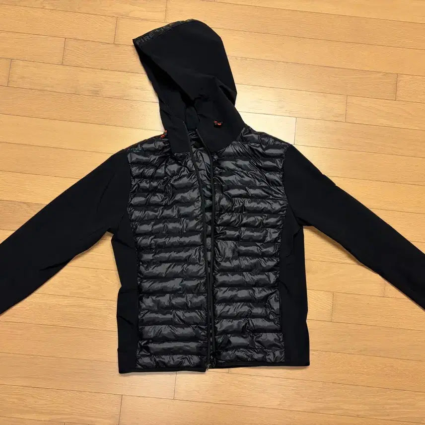[SOLD OUT] 보그너 패딩 후드