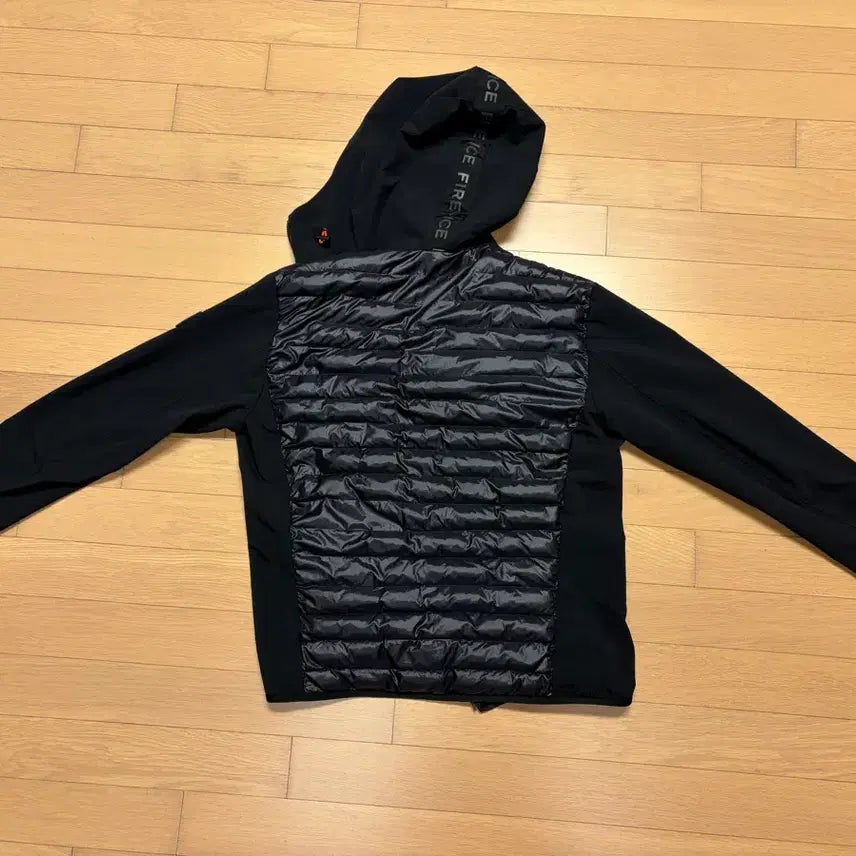 [SOLD OUT] 보그너 패딩 후드