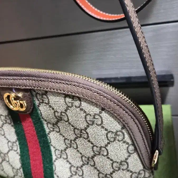 [BUNJANG] Gucci Remodeled Clutch Bag / 구찌 파우치 리폼 새컨디션